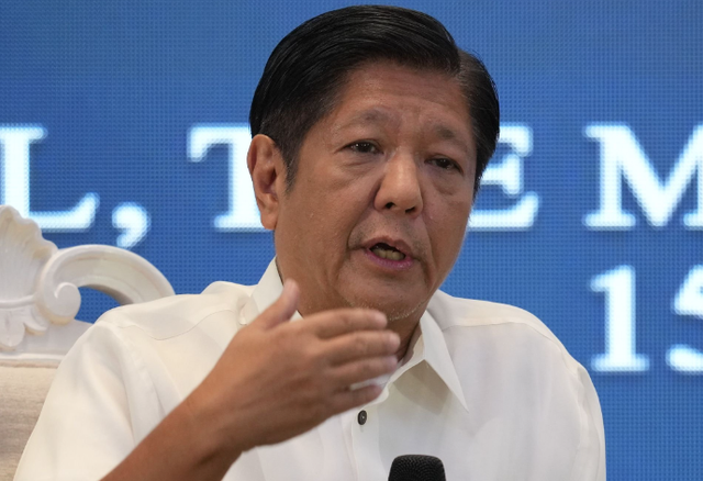 马科斯话音刚落，解放军48小时内，出动上百架次军机，断了菲念想