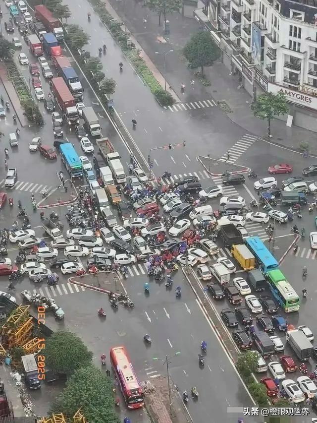 全国交警改名"交管"：一字之变，藏着14亿人的出行答案与时代必然