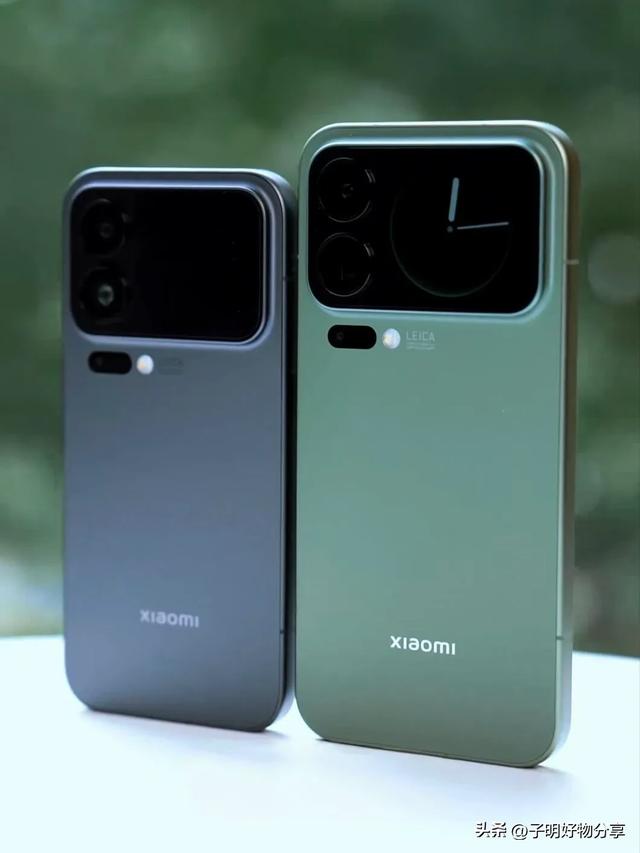 iPhone17慌了！小米17系列拆解：标准版续航封神