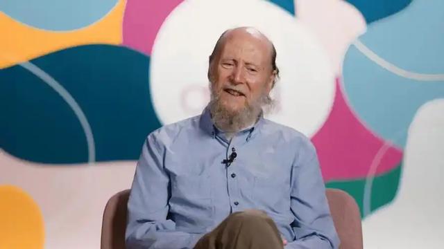 惨痛教训回响2025！LLM陷数据陷阱，AGI该往哪走？