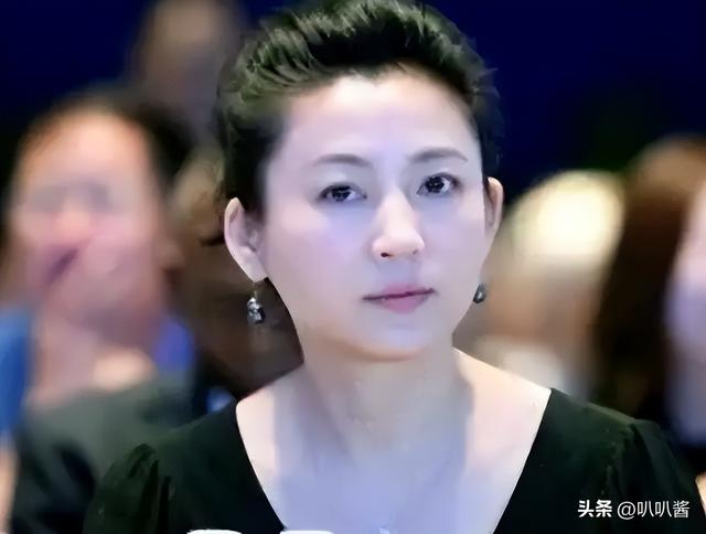 “余生好好走”，57岁央视主持王小丫，曾在病床上的留言引人泪目