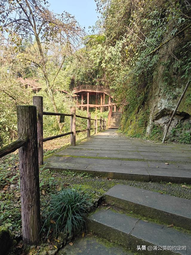 再游宕渠文化游，感受千年历史沉积