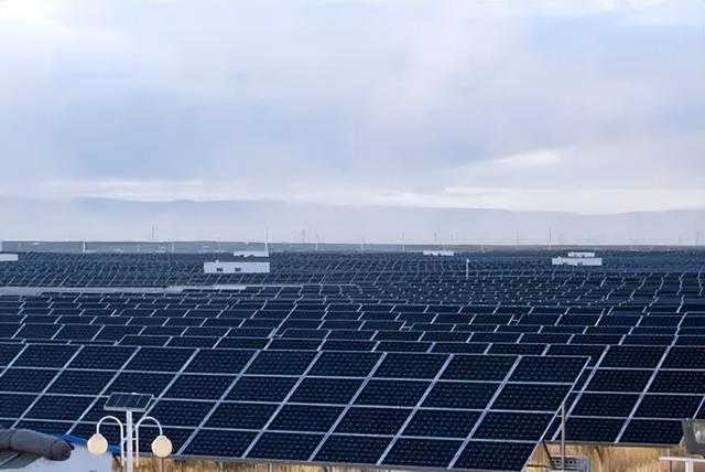 我国戒备最森严城市：仅2000居民却建了8座机场，禁止外国人进入