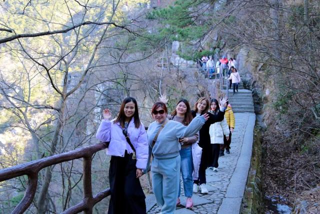 免签直航带热入境游：马来西亚旅行商考察团到庐山踩线