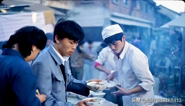 1983年一碗拉面多少钱？看完饭店价目表才相信，相当于现在多少钱