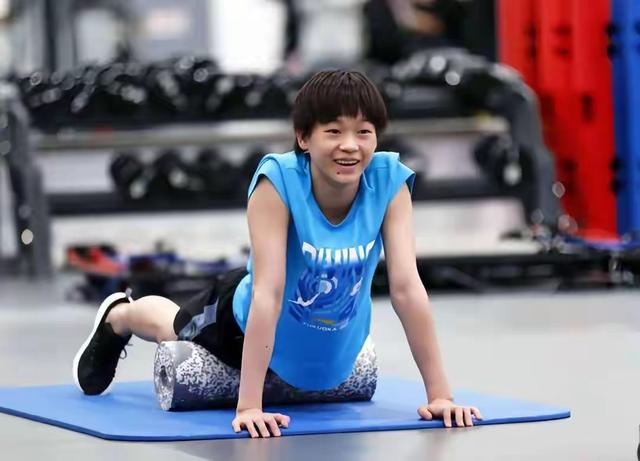 离春节仅1个月	，官媒高调官宣全红婵喜讯，原来郭晶晶真的没说错