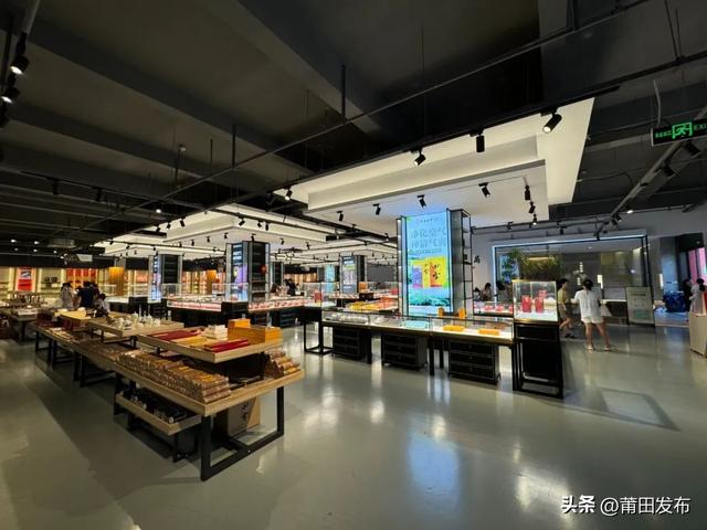 烟火气太浓了！这个必逛的沉香集市