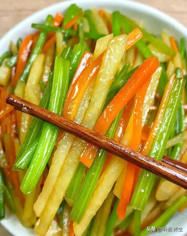 4种一吃就“拉屎”的蔬菜，被称为“肠道润滑油”帮助你顺畅拉屎