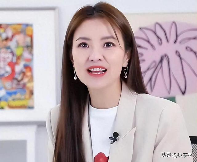 抛弃撒贝宁，转身投入富豪怀抱，偷偷嫁人生子的她如今却沦落至此