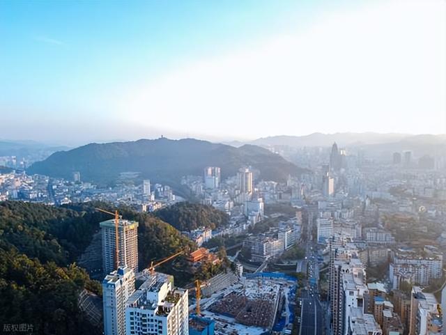 贵州省未来吃香的城市，不是毕节、黔南，而是这座低调的城市