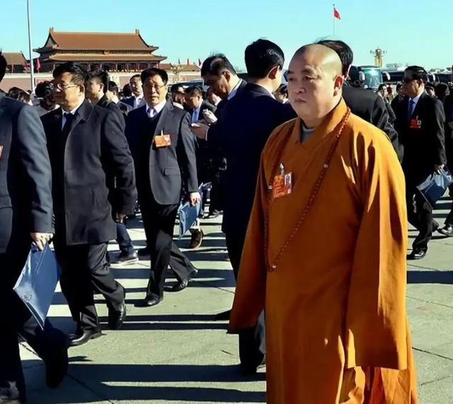 释永信被查不到两月，祸水再起，五名女性只是冰山一角