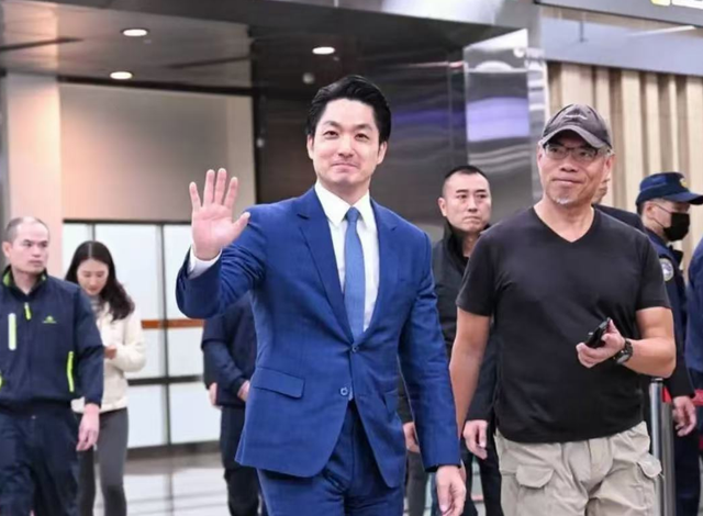 蒋万安刚离开大陆，解放军重磅行动开始，赖清德瞬间紧张起来！