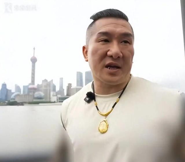 台湾网红馆长露出马脚？直播怒喷大陆网友，网友：他太高看自己了