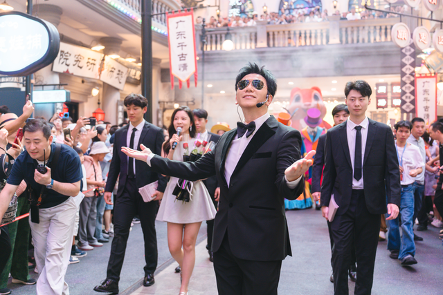 TVB群星璀璨，广东千古情景区“火人狂欢节”火力全开！