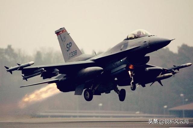 隐身渗透+精准定位，中国新战机让美国防空武器失效，攻守易型了