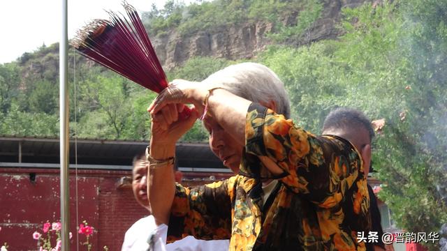 太原市西山西禅寺六月十九祈福会