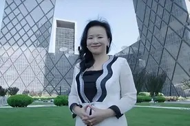 大快人心！澳籍华裔间谍成蕾被驱逐出境，曾是央视重量级主持人图片