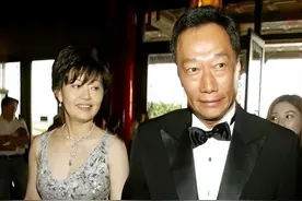 富士康老总前妻：拿娘家70万助夫创业，却死在丈夫成首富的第二天图片