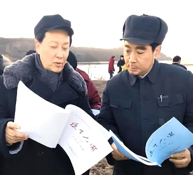 没想到九三阅兵才过去4天，令人担心的事情就在唐国强身上发生了