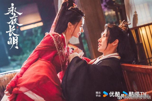 《永夜长明》必追五看点!李菲短剧推荐高甜吻戏、疯批虐恋通通有