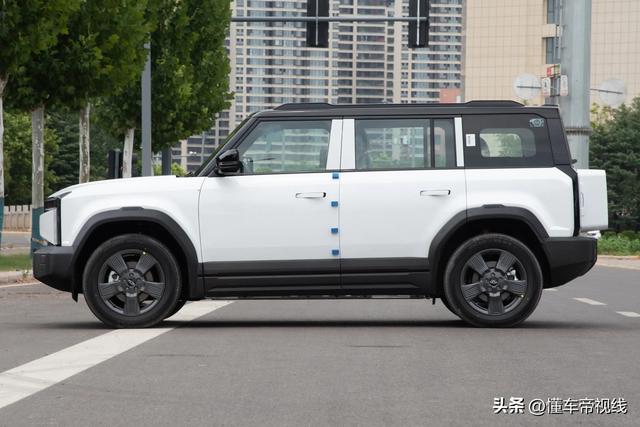 奇瑞风云X3/X3 PLUS上市
