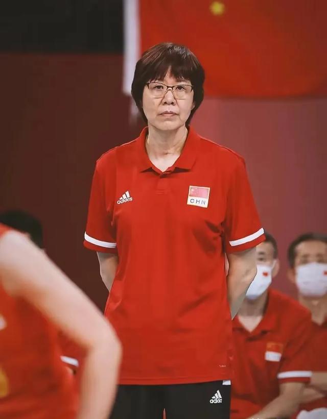 天哪！63岁郎平，怎么变成这样了，还不如自然老去
