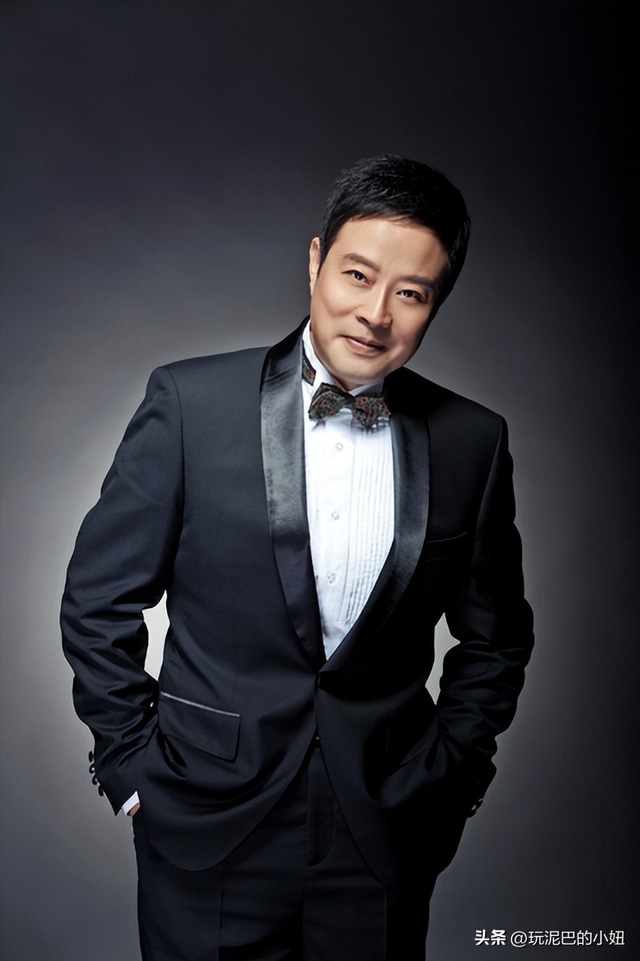 没想到，主持央视天气预报将近30年的宋英杰，竟是兼职“临时工”