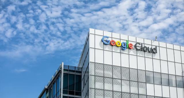 英伟达市值冲破5万亿！芯片巨无霸碾压日德GDP，是神话还是泡沫？