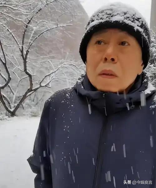 全家移民真相大白2年，享正师级待遇的潘长江，已走上另一条大道