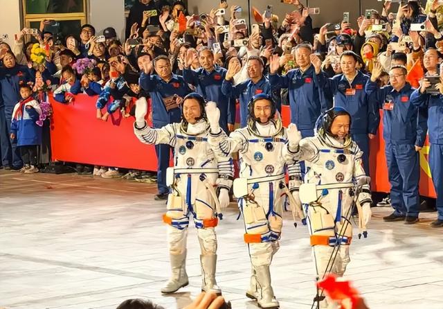 送动物上天不只为探路！小小"航天员"，帮人类找星际生存答案