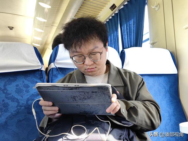 周末去坐了一趟无锡-上海的火车