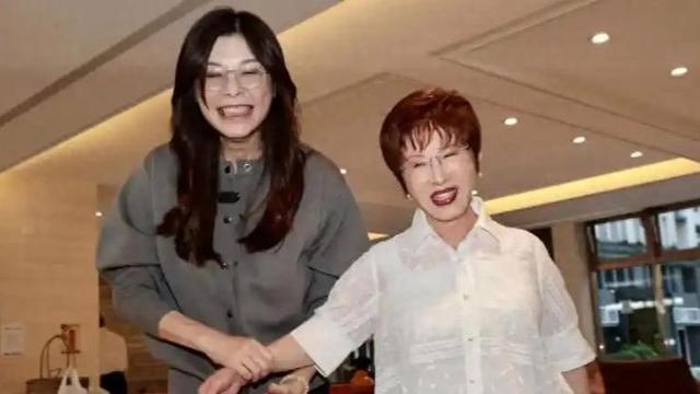 蒋万安再次亮明立场，坚持反对两岸统一，郑丽文也让大陆寒心了