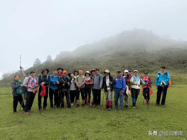 攀登昆明十峰之宜良老爷山，经历密林大雨考验，惊喜交加，难忘