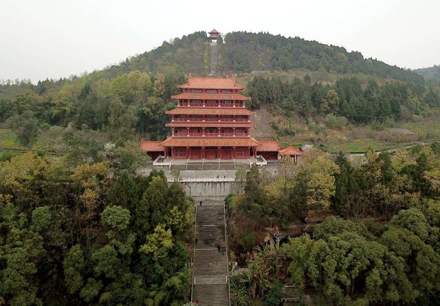 穿越千年阆中文旅，六位璀璨星辰有五位从旅游探奥盘龙山后而定居