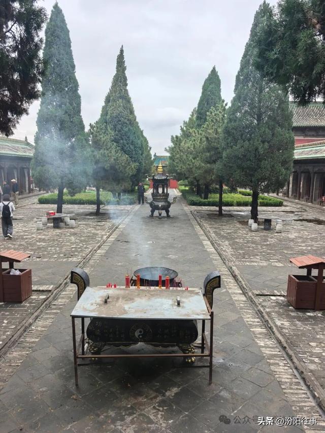 汾阳往事｜汾阳一日，踩着贾樟柯的镜头，走进电影里的故乡