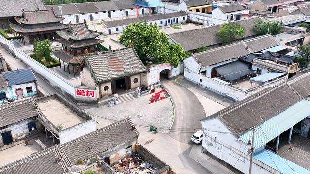 一位老人的指引让我看到了樊村玄帝庙那檐角翘着旧时光