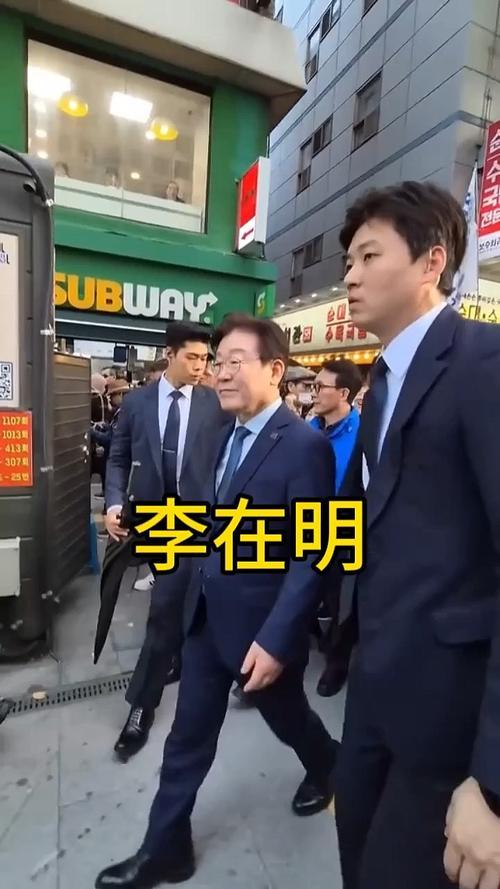 首个阻挠93阅兵的国家出现，拒绝向中国道歉，还派军机监视中方