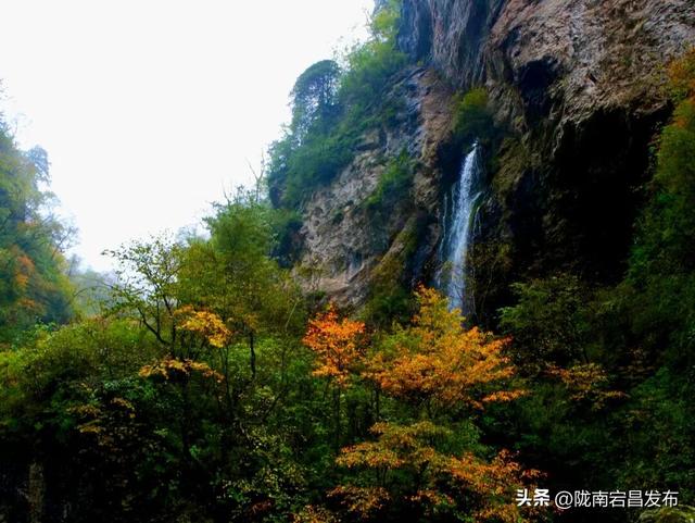 深秋官鹅沟：藏在西北的彩墨长卷