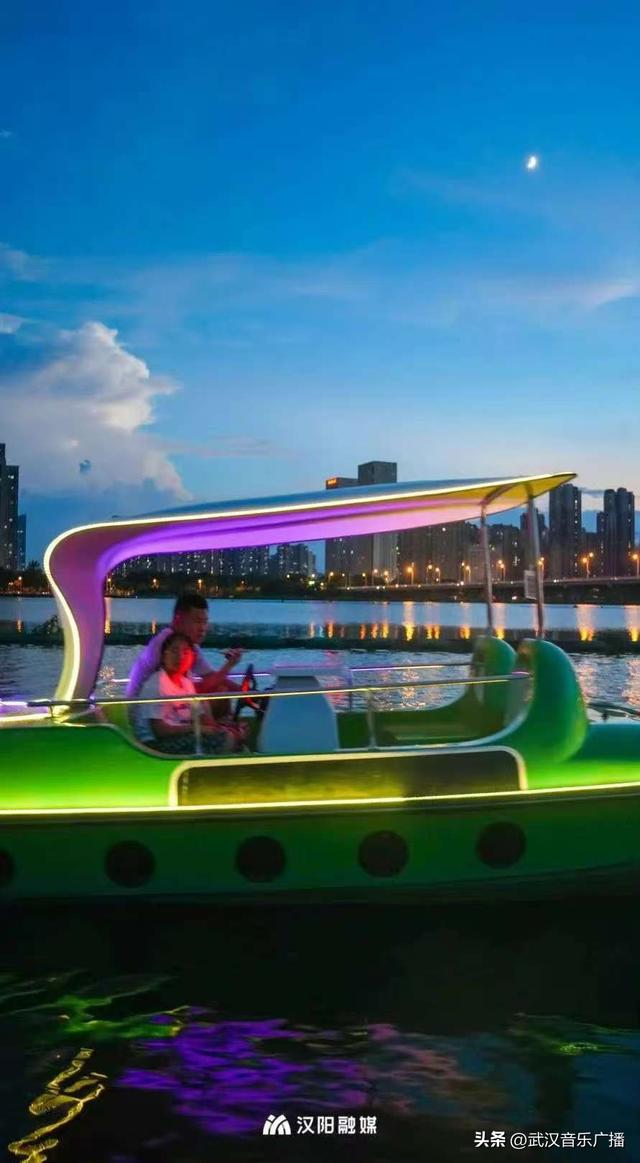 新玩法！武汉墨水湖龙阳湖开通游船夜游