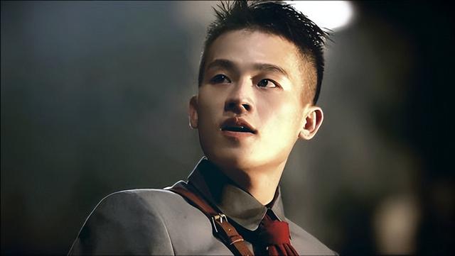 身上8处纹身还演农民？央视《生万物》闭眼选角，张艺谋真说对了