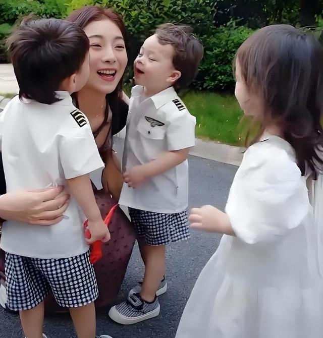 买精子生、痛恨男人、生下混血三胞胎的山东富婆曝光，现状如何？