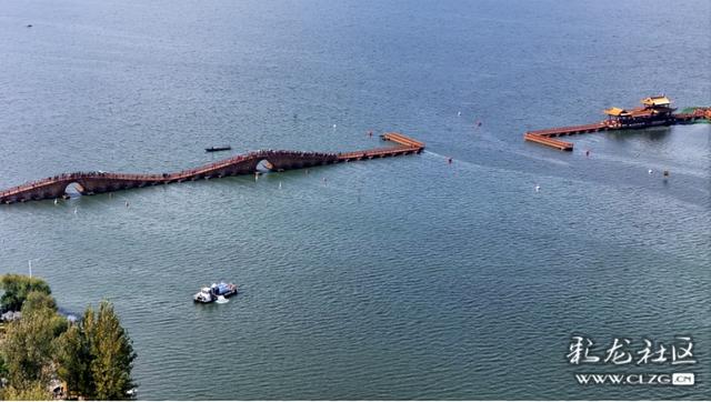 东风坝开合浮桥打个卡