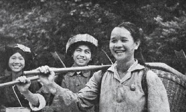 她从大队书记到中央候补委员，84年被开除党籍，退休后住进深山中