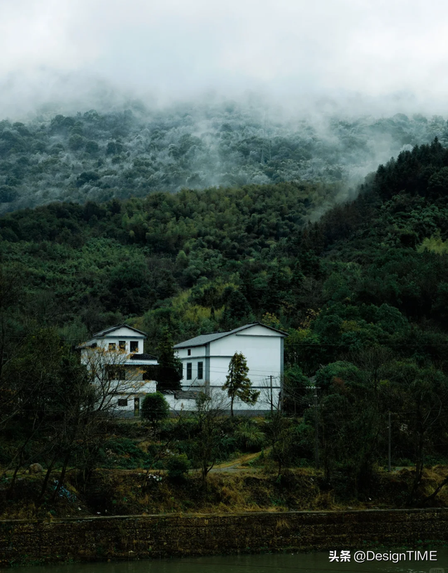 巨石顶上400年，湖南最“悬”的村庄！媳妇难娶，风景绝了！