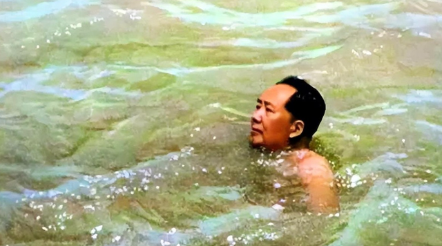 伍绍祖回忆中南海趣事：妈妈养鸭，我们抓鱼，毛主席宣布晚上会餐