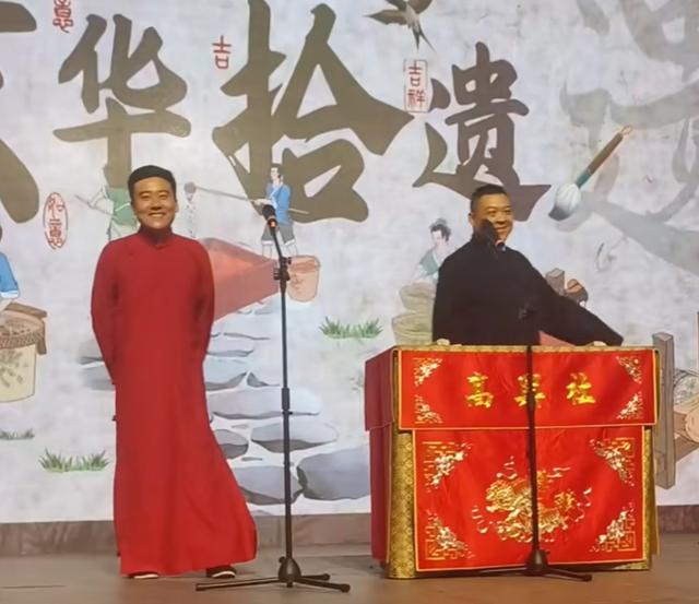 让嫂带火高兴社后，网友实地现场打卡，五十多一张票有七个人观看