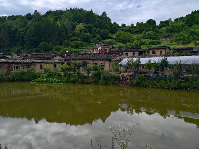 长白山下最后的木屋村落：走进吉林锦江村的时光隧道