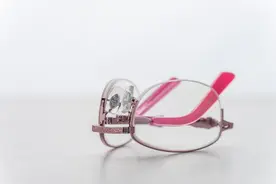 叶黄素真能护眼？儿科医生：吃错反伤身！图片