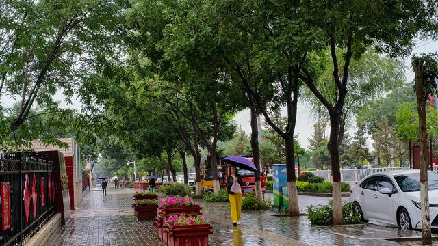 古浪：秋雨绵绵撒美景