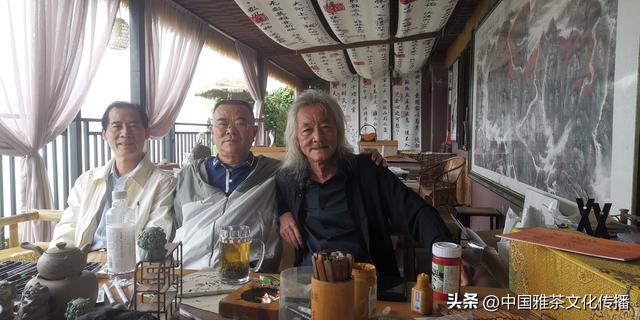 嘉州茶聚，韵逸时光